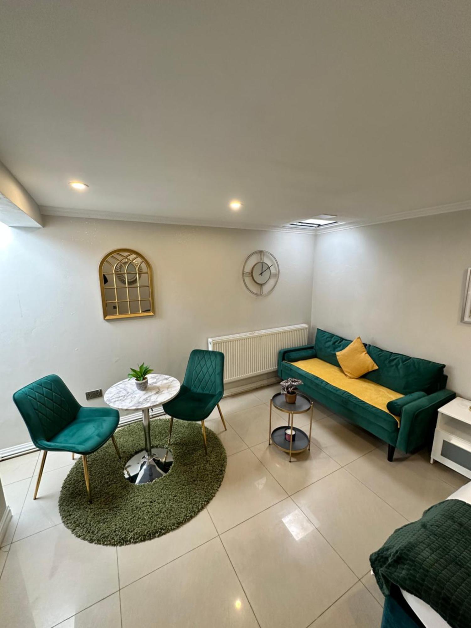 Luxury Studio Apartment Harrow on the Hill Exterior foto