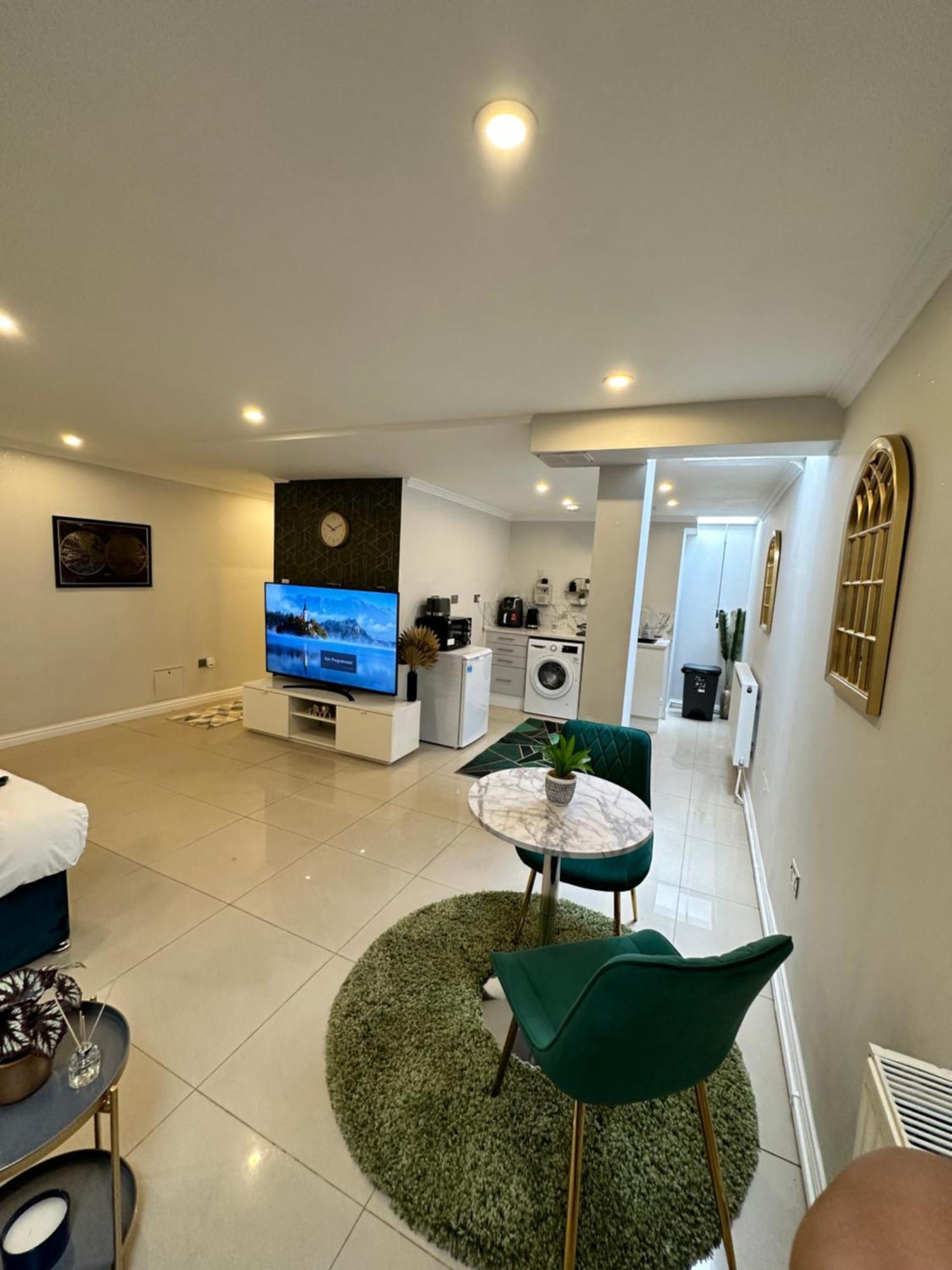 Luxury Studio Apartment Harrow on the Hill Exterior foto